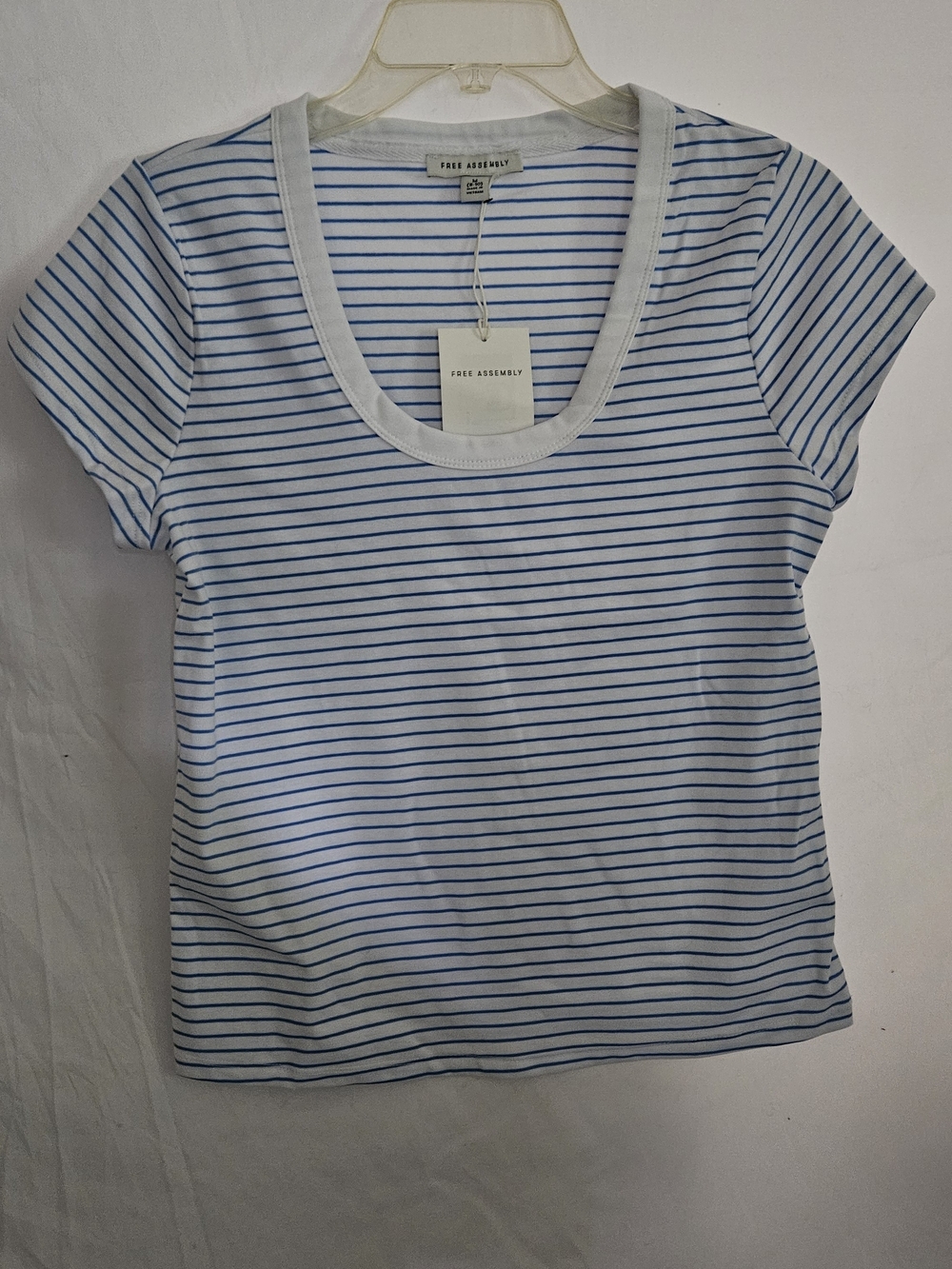 #15 Women's White and Blue Striped Scoop Neck Tee